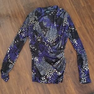 Vneck long sleeve top